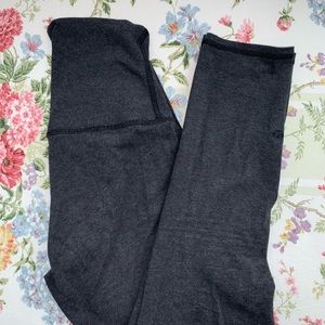 LULULEMON cropped gray jersey material leggings